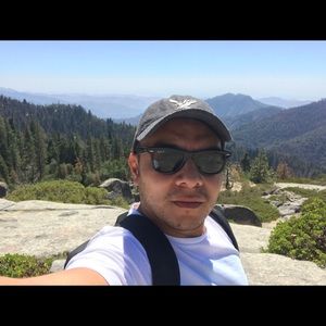 Meet your Posher, Manuel