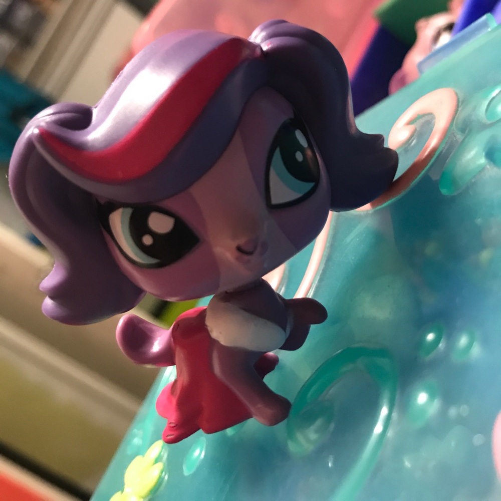 Littlest pet shop poodle