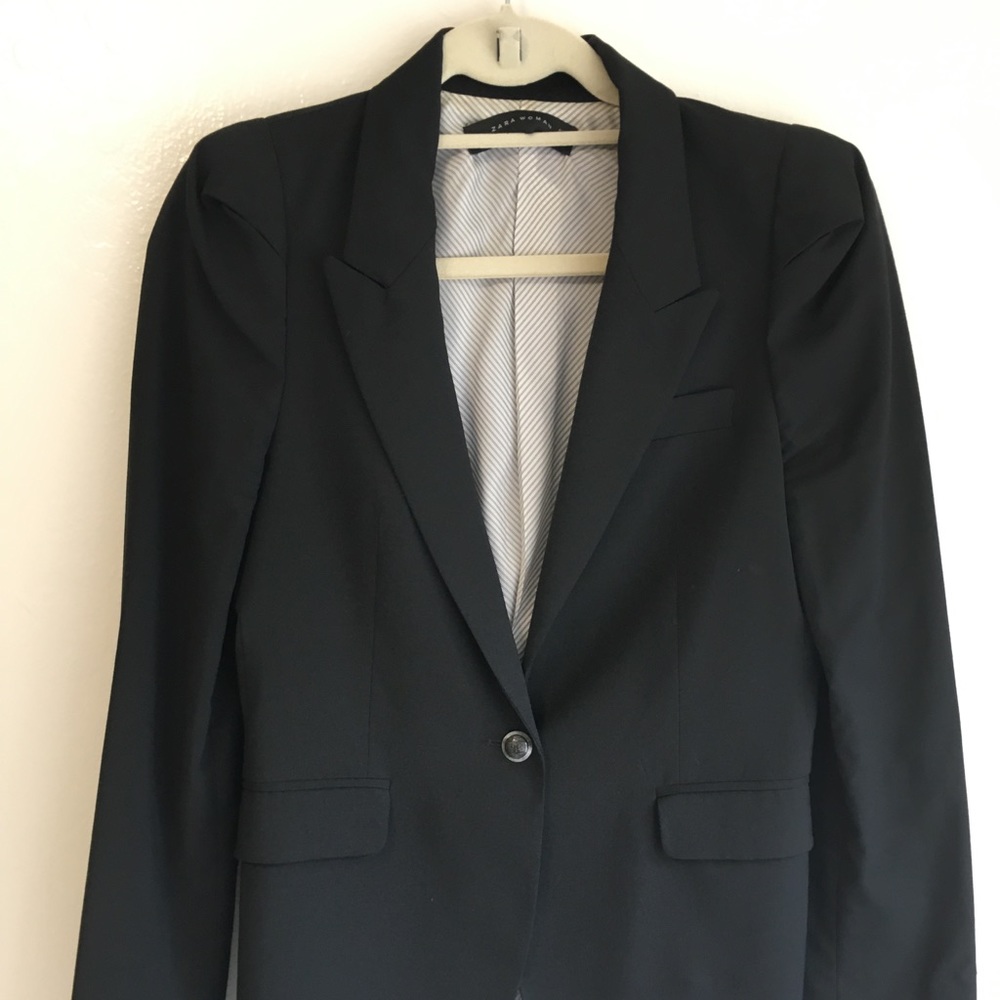 ZARA WOMAN Black Blazer