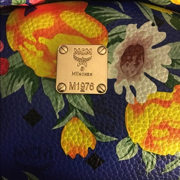 MCM floral backpack - Picture 2 of 3