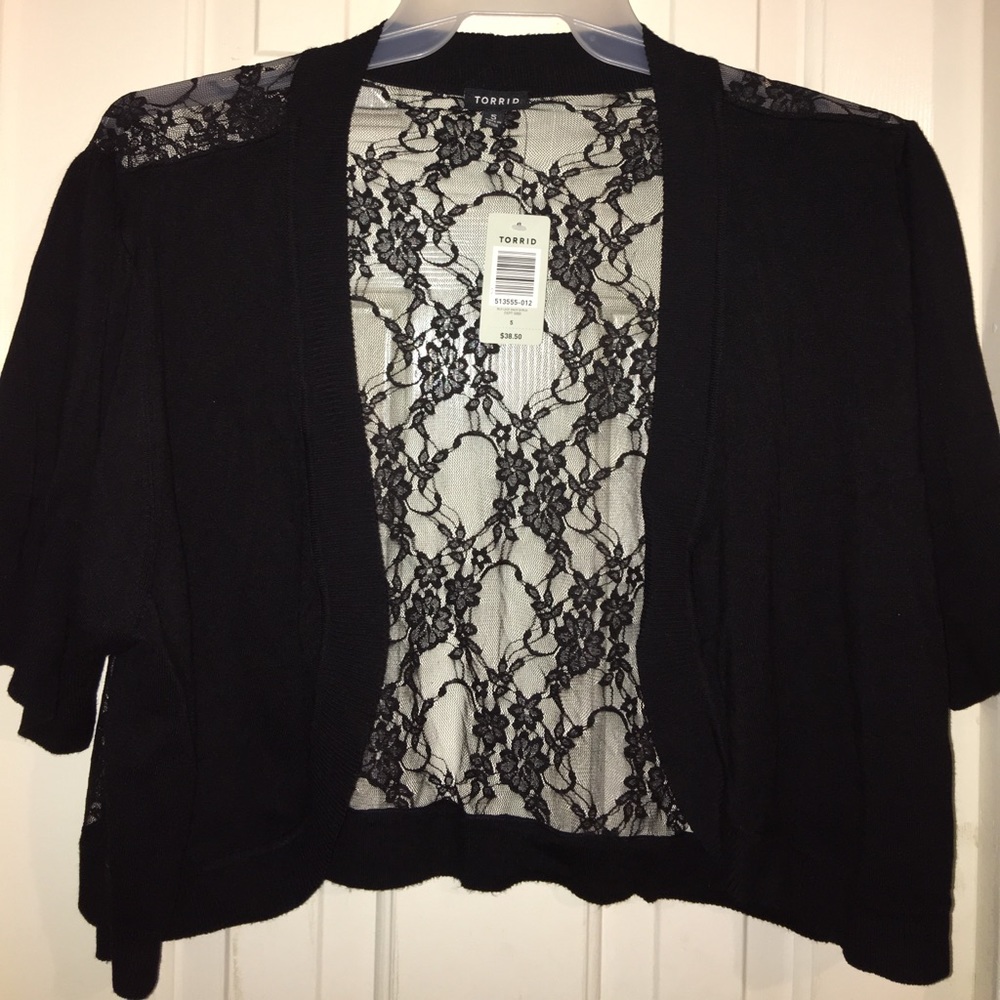 shrug, size 5 (fits like 3) PLEASE READ CAREFULLY