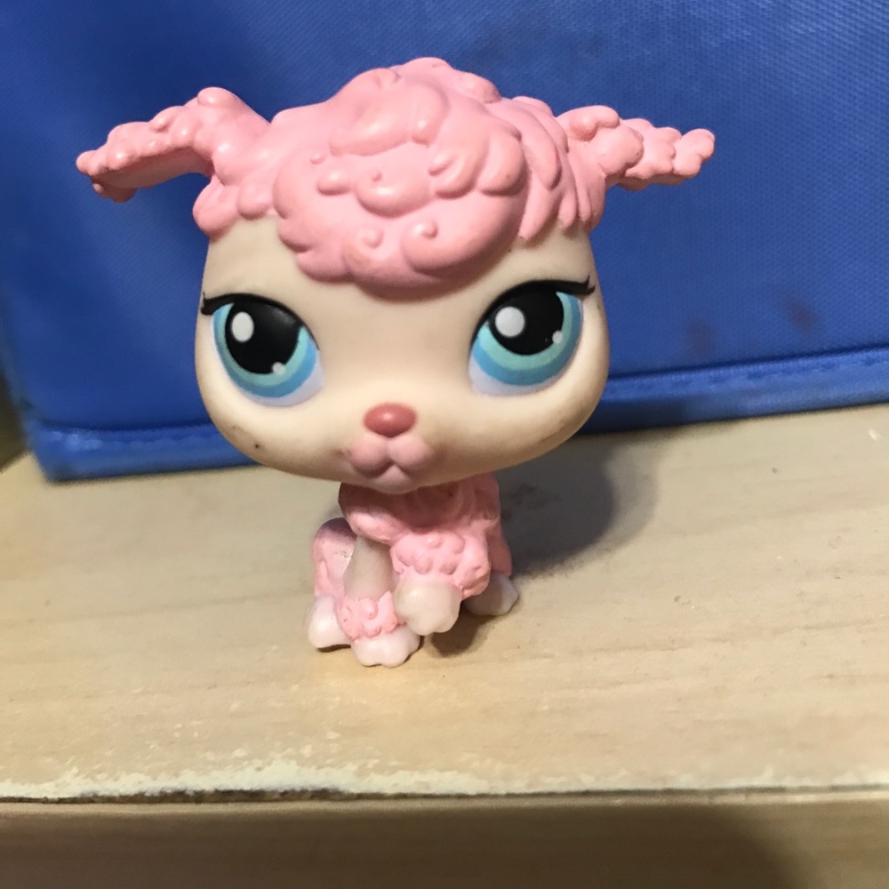 Pink littlest pet shop poodle