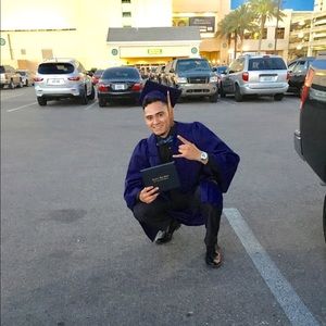 Meet your Posher, Jonathan