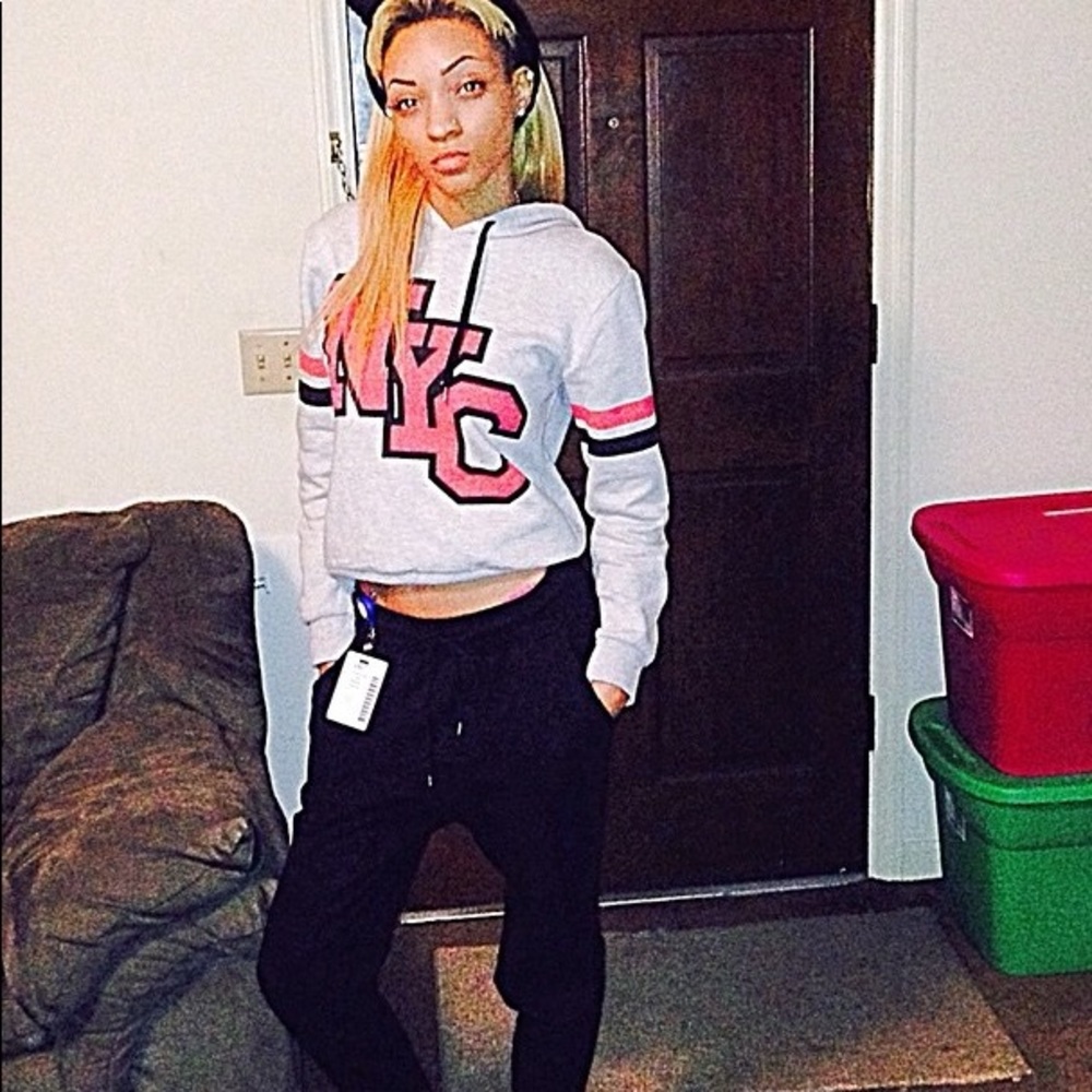 This a a NYC long sleeve hoodie