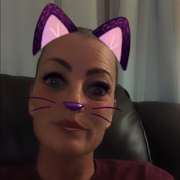 Meet your Posher, Tiffany - Picture 1 of 1