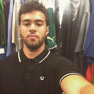 Meet your Posher, Tait