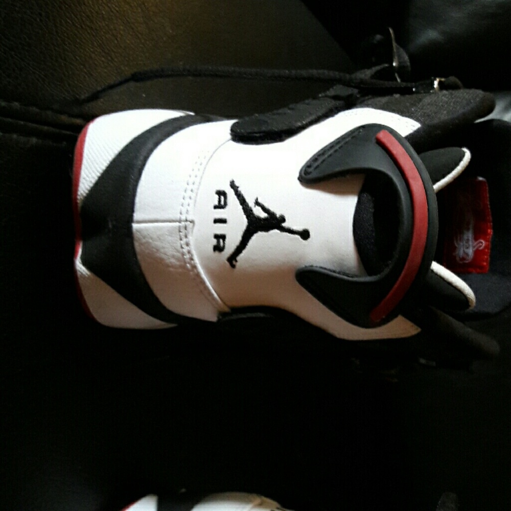 Sneakers - Picture 2 of 2