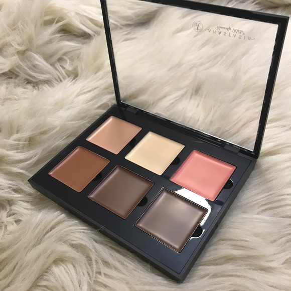 Anastasia Beverly Hills cream contour kit - Picture 3 of 6