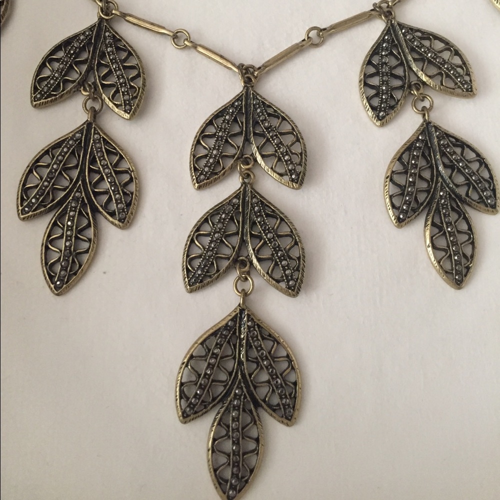 Delicate Leaf Statement Necklace - image 2