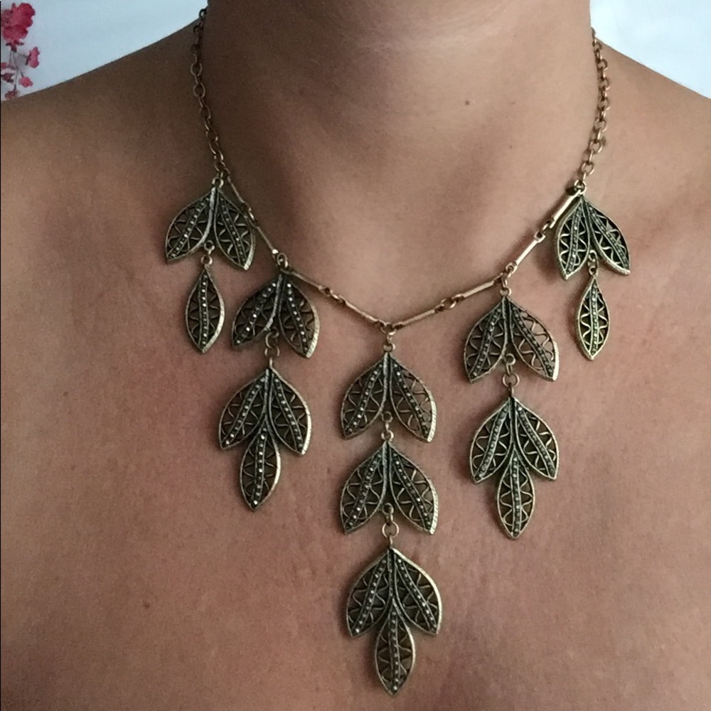 Delicate Leaf Statement Necklace - image 4