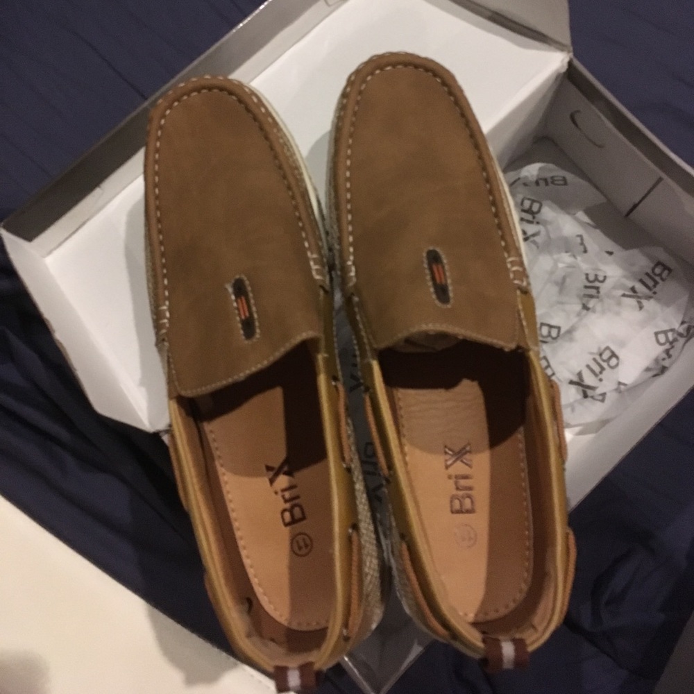 Brand new in box Brix size 11 boat shoes