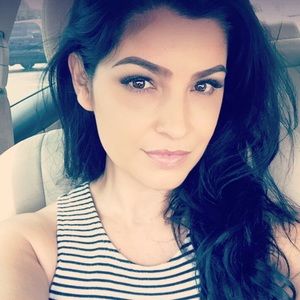 Meet your Posher, Veronica