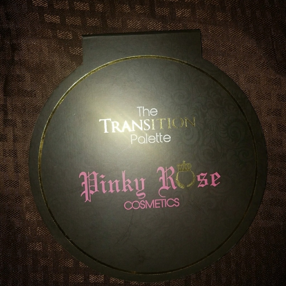Pinky Rose She Devil Makeup palette