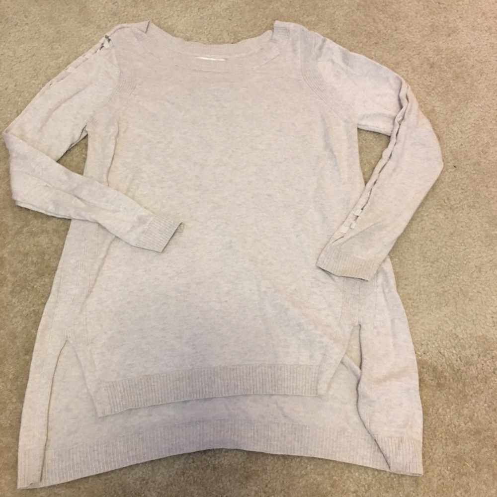 Lightweight sweater