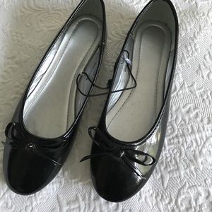 Patent leather ballet flats
