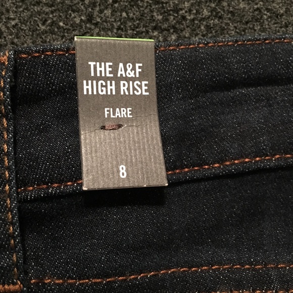 NWT Abercrombie & Fitch sz 8 high rise flare jean - Picture 4 of 5