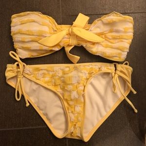 Adorable Yellow Guess Ruffle Bikini