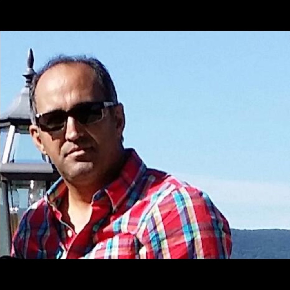 Meet your Posher, Moe