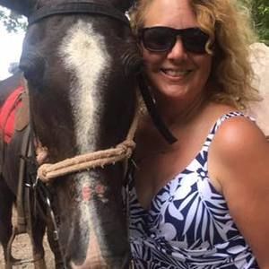 Meet your Posher, Dawn