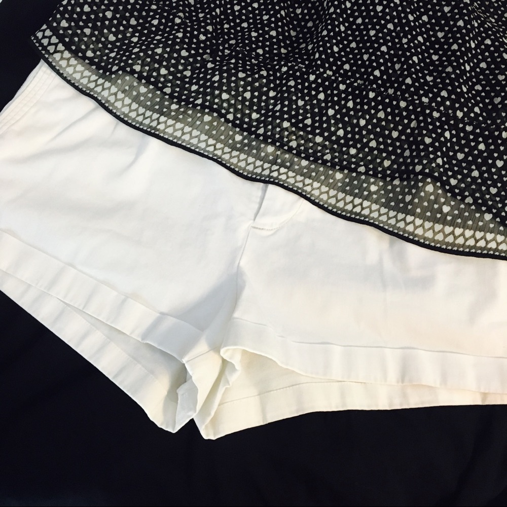 White American Eagle Shorts