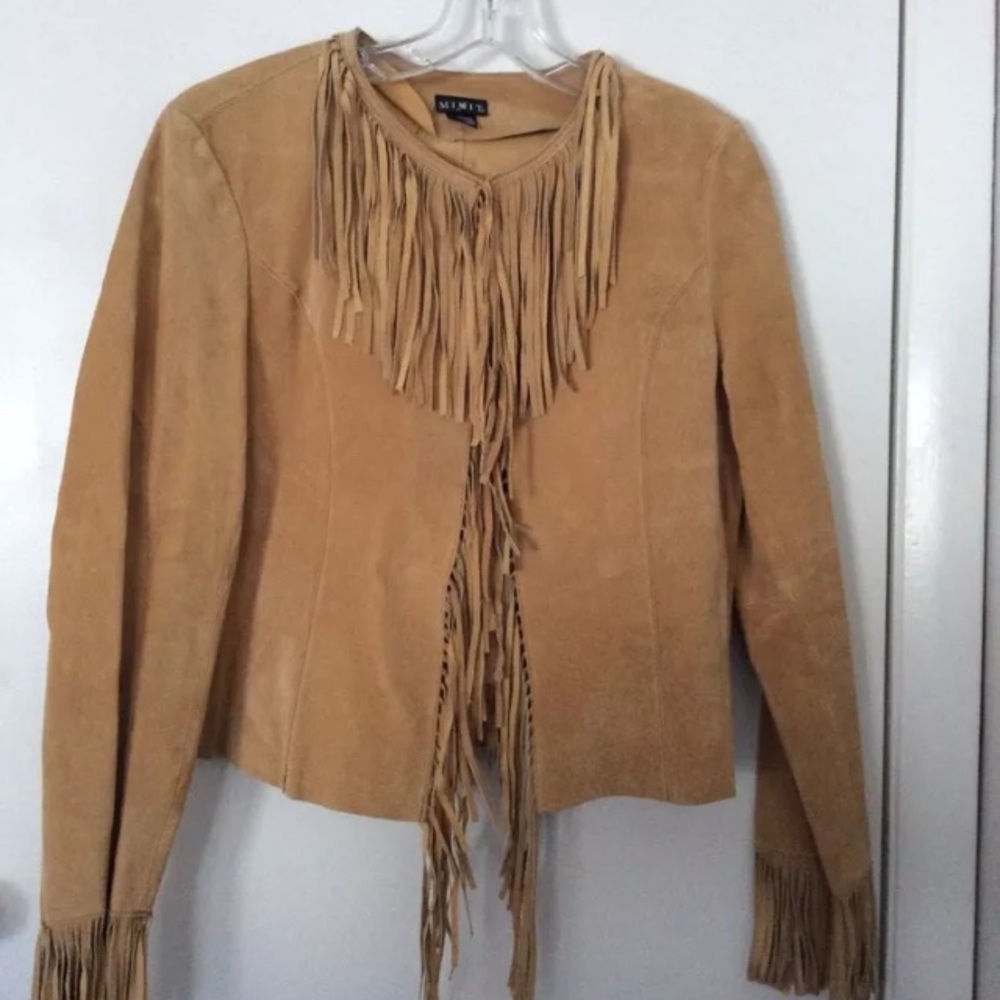 Womans Medium genuine leather fringe jacket early 2000’s