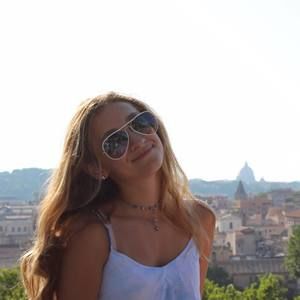 Meet your Posher, Deanna