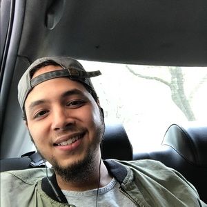 Meet your Posher, Cesar