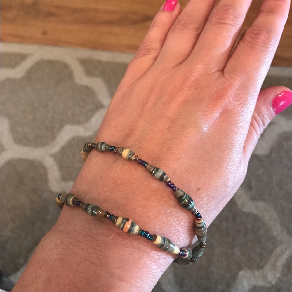 Multi-colored beaded bracelet