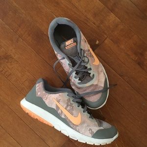 Nike Flex Experience RN 4