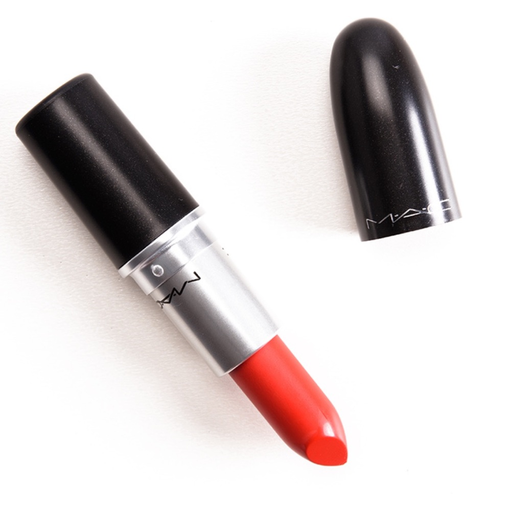 2 BRAND NEW MAC lipsticks in Barbeque and Lured In