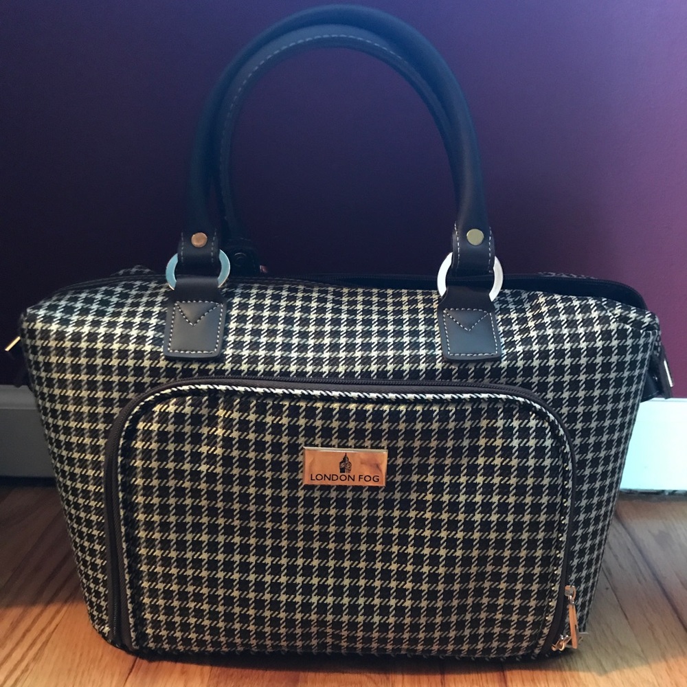 NEVER USED London Fog Andover 360UL Luggage Bag