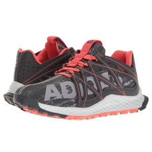 🔥 MARKED DOWN 🔥 Adidas Sneakers