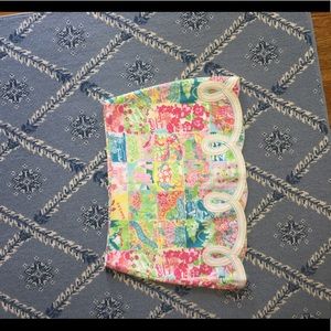 Lilly Pulitzer skirt featuring US states.