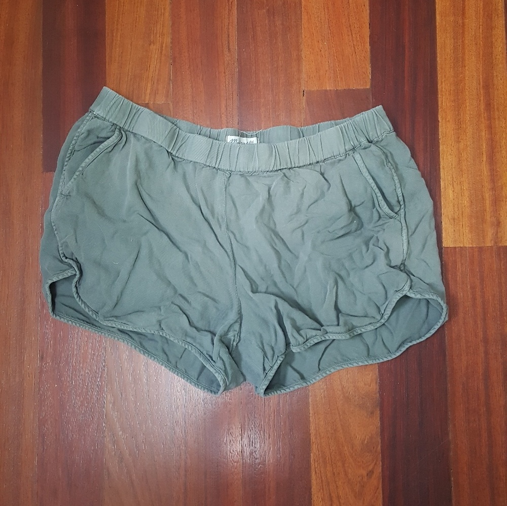 Madewell Pull-On Shorts in green