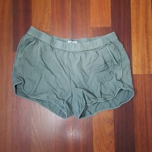 Madewell Pull-On Shorts in green