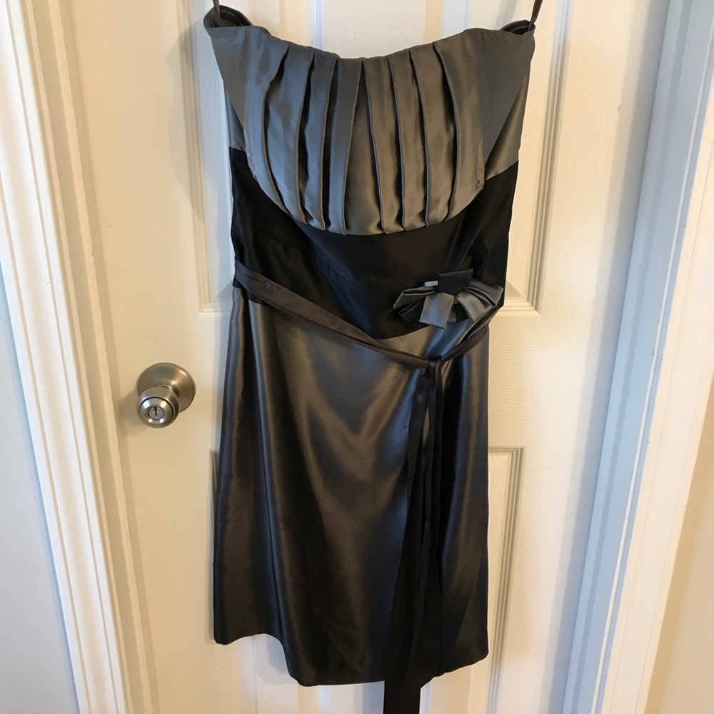 White House Black Market Strapless short gown