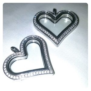 Locket, crystals One for 25 or two for 40
