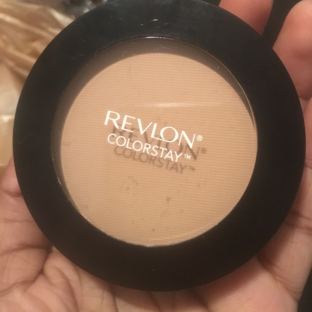 REVLON COLORSTAY PRESSED POWDER