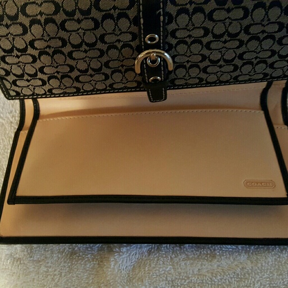 Coach  Set - Picture 2 of 3