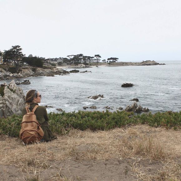 Meet your Posher, Emily - Picture 1 of 1