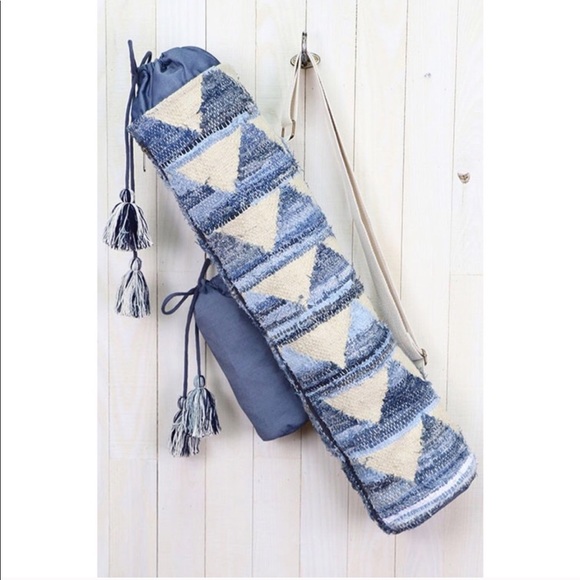 LAST ONE! Yoga Mat Bag with Water Bottle Pouch - Picture 2 of 3