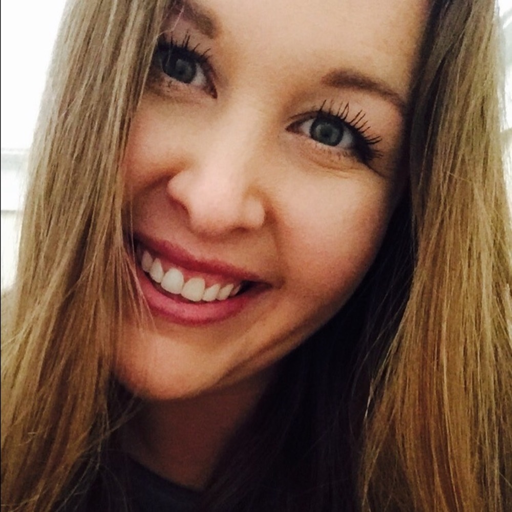 Meet your Posher, Courtney
