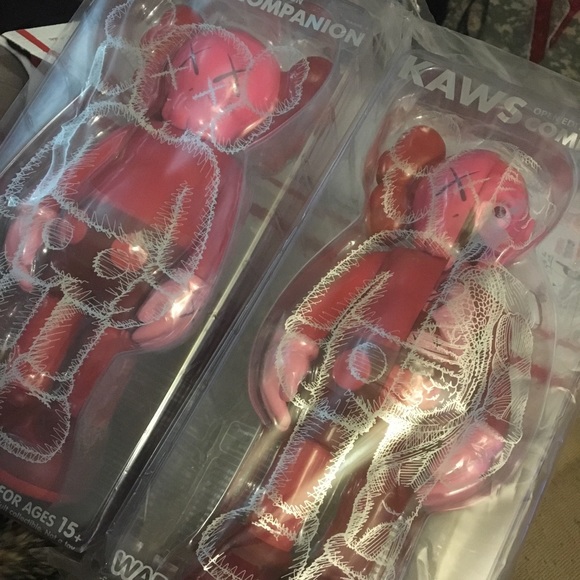 KAWS Companion - Picture 2 of 2