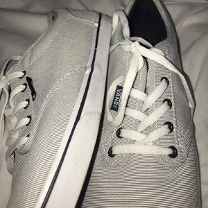 Vans size 8 white and navy pinstripes women's