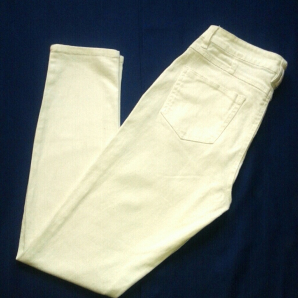 Forever Young Juniors Beige Skinny Jeans