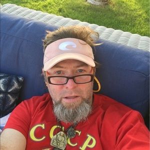 Meet your Posher, Tom