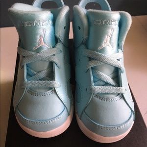NWT Jordan 6 Retro Blue Toddler Size 8