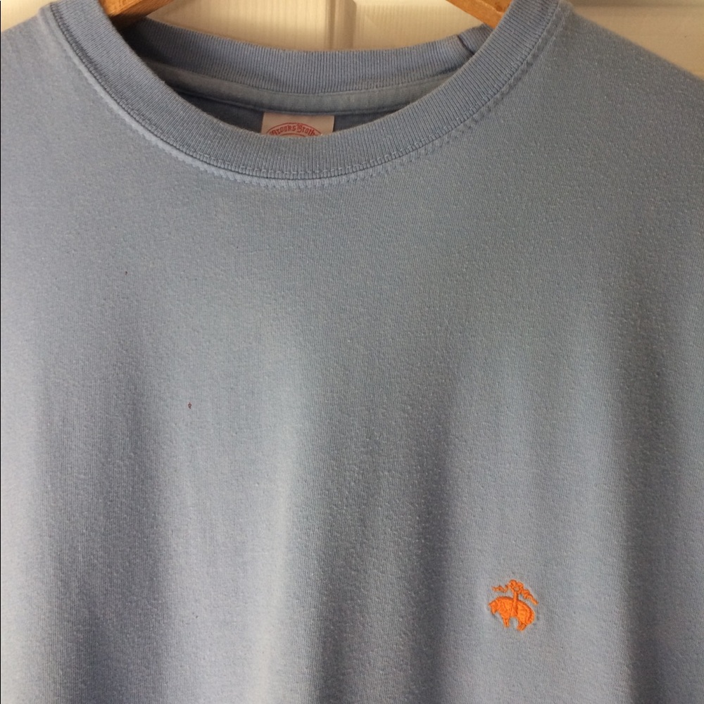 Brooks Brothers M blue tshirt