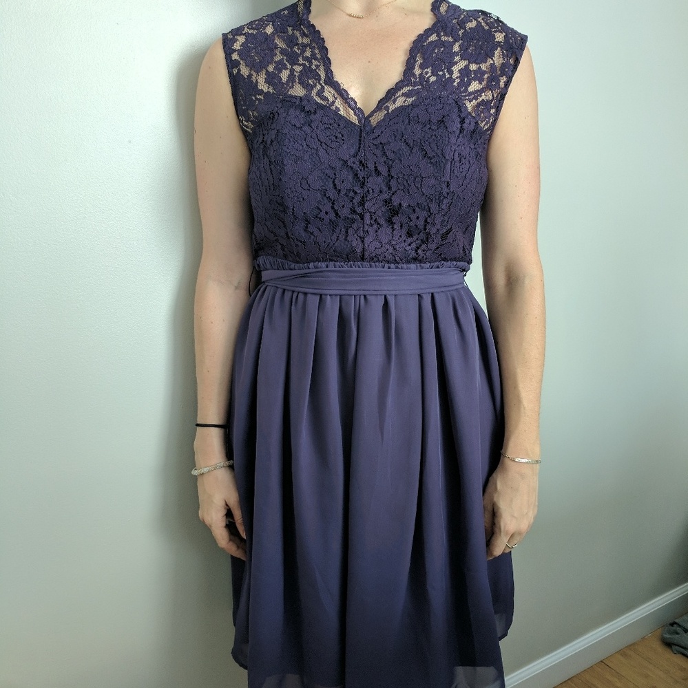 Plum dress, scalloped lace w open back, tie waist