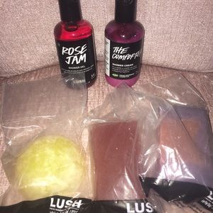 🔴LUSH SOAPS AND BODY WASH 🎉